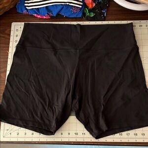 lululemon athletica Black Women's Bike Shorts